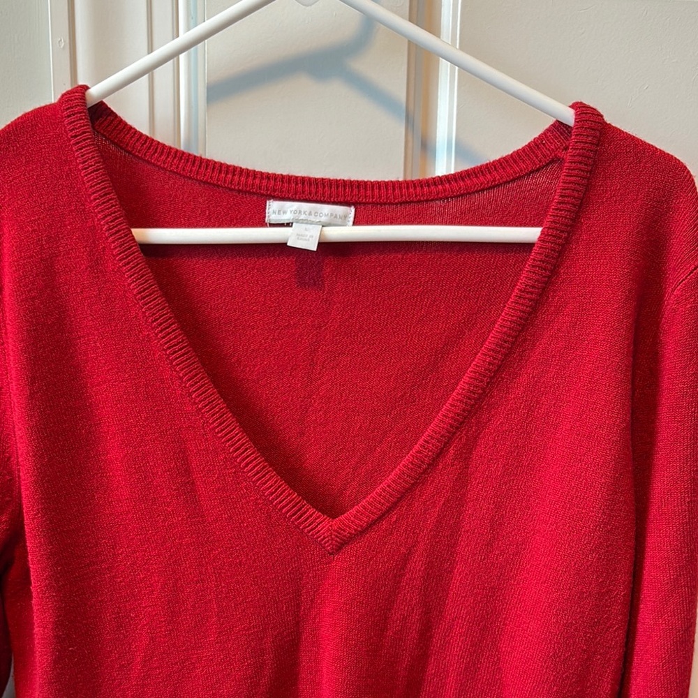 New York & Company Crimson Knit Top - Picture 3 of 5